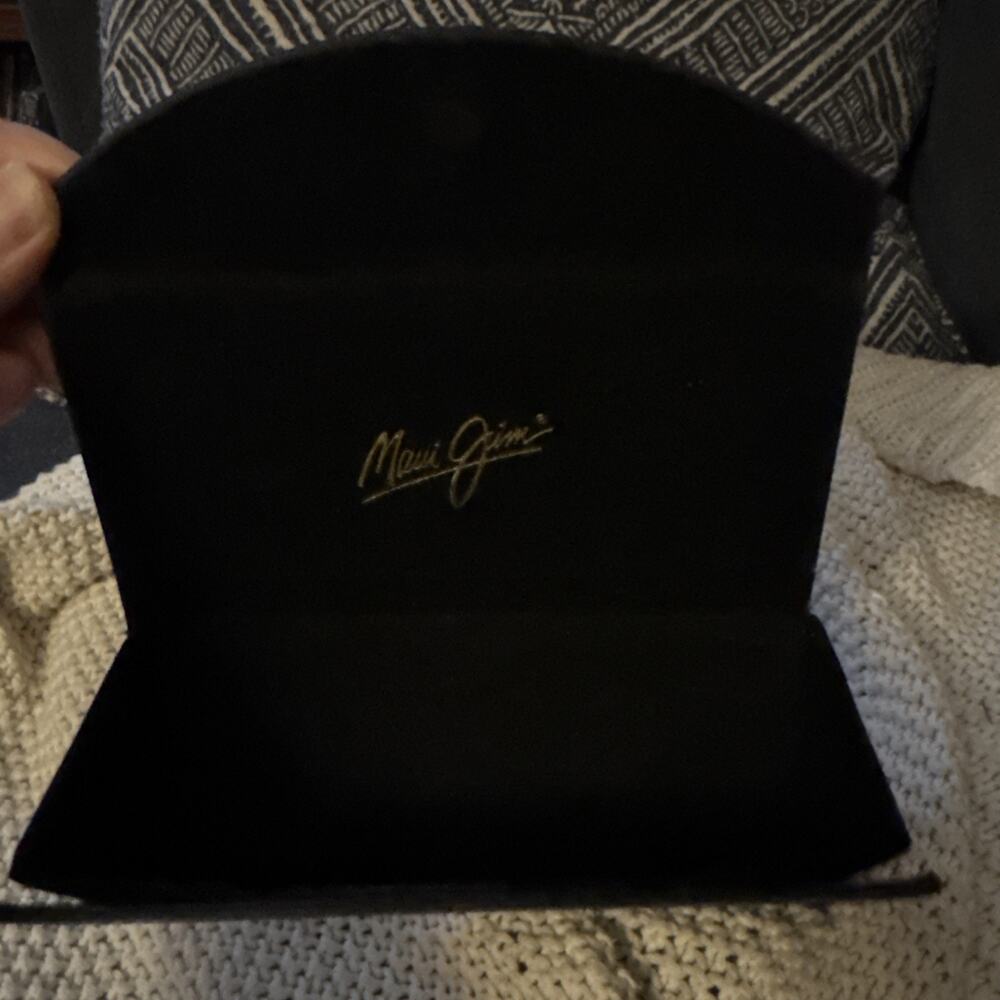 Maui Jim Trifold Sunglasses / Eyeglasses Case 6" Black Gold Magnetic Close - Picture 4 of 6